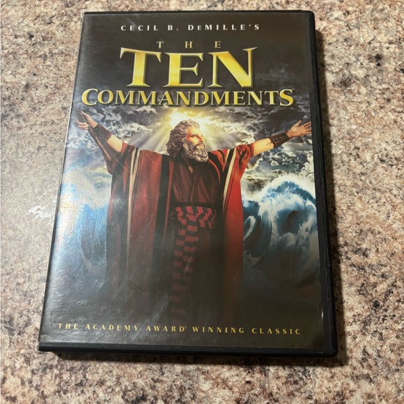 The Ten Commandments DVD - Picture 2 of 6